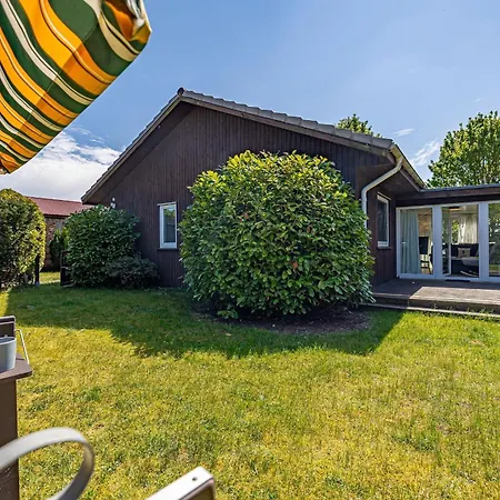 Nordlicht Feriehus Steinbergkirche