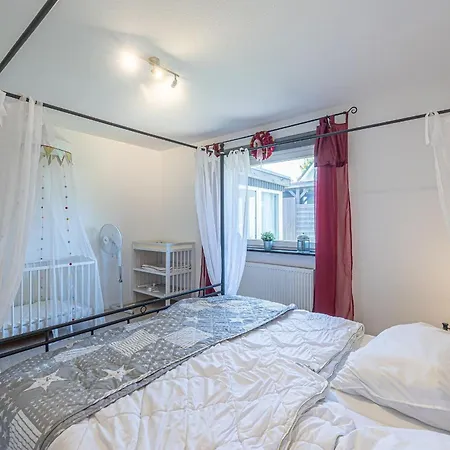 Nordlicht Feriehus Steinbergkirche